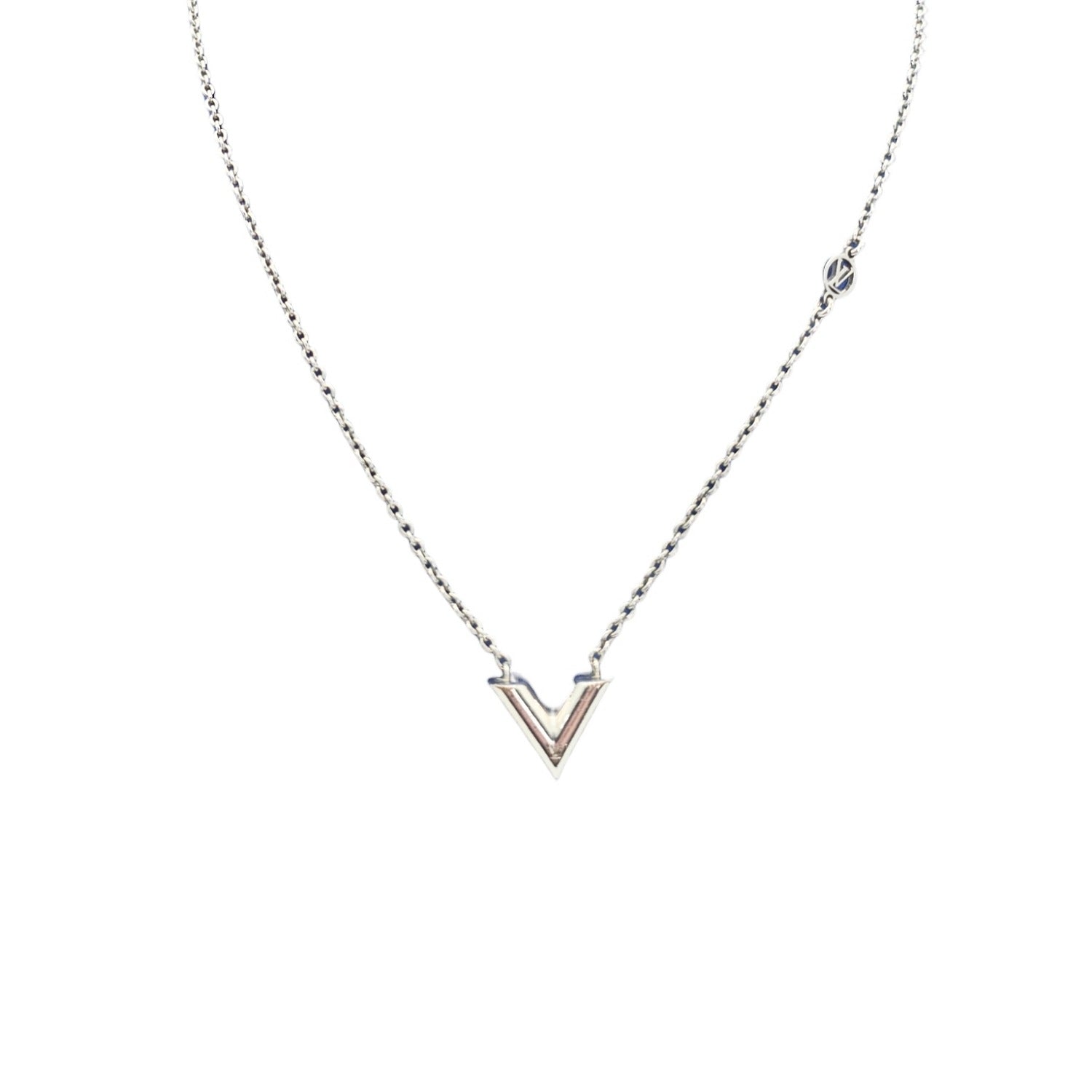 Louis Vuitton Essential V Supple Necklace