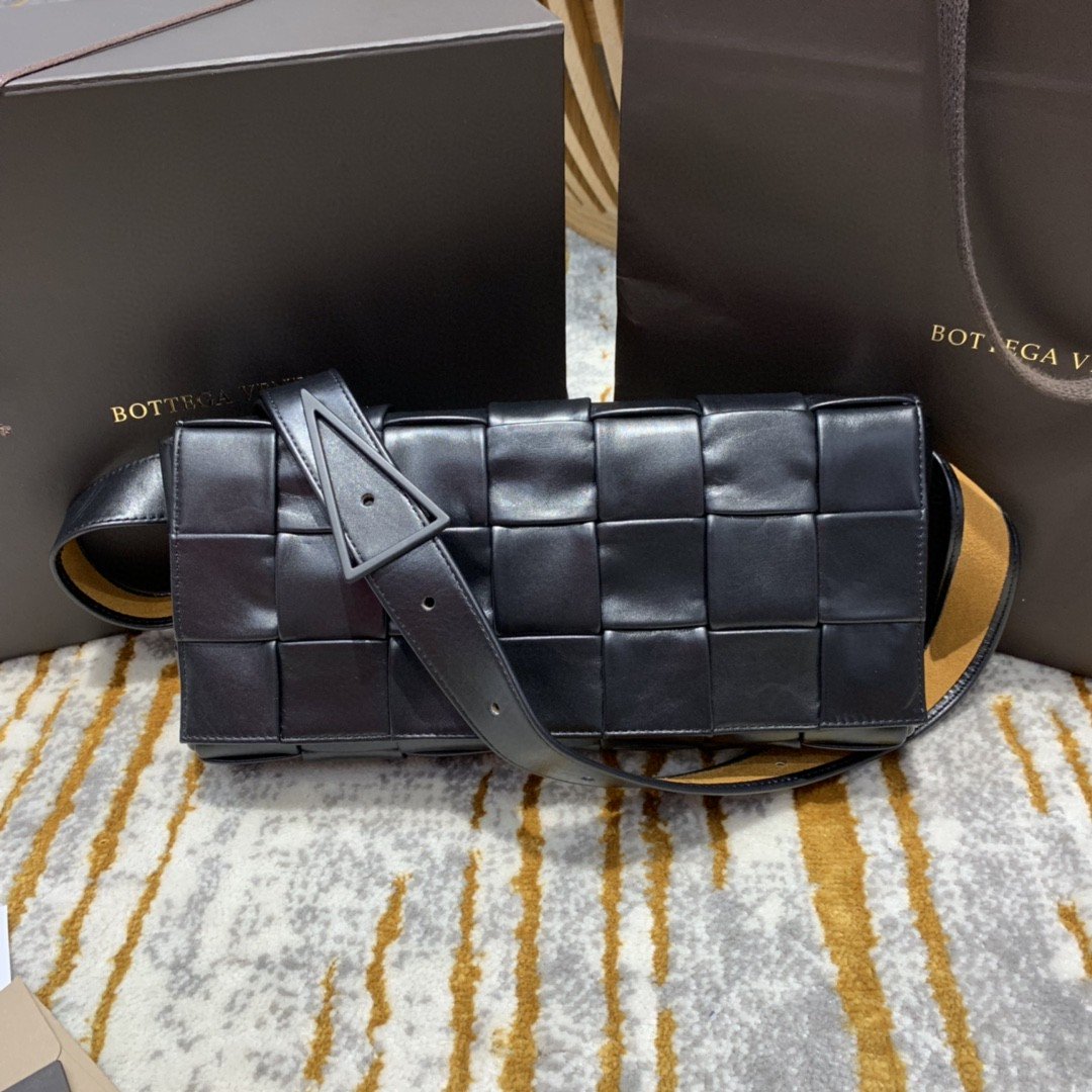 GLAMI Brick Cassette Bag For Women 11in/28cm In Black 709360VMAY18425