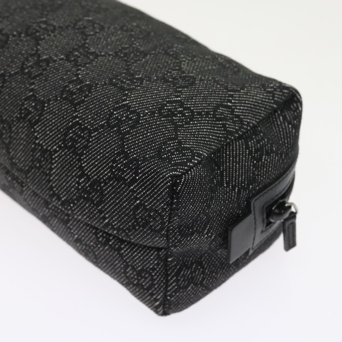 GUCCI GG Canvas Pouch Black 29595 ac2307