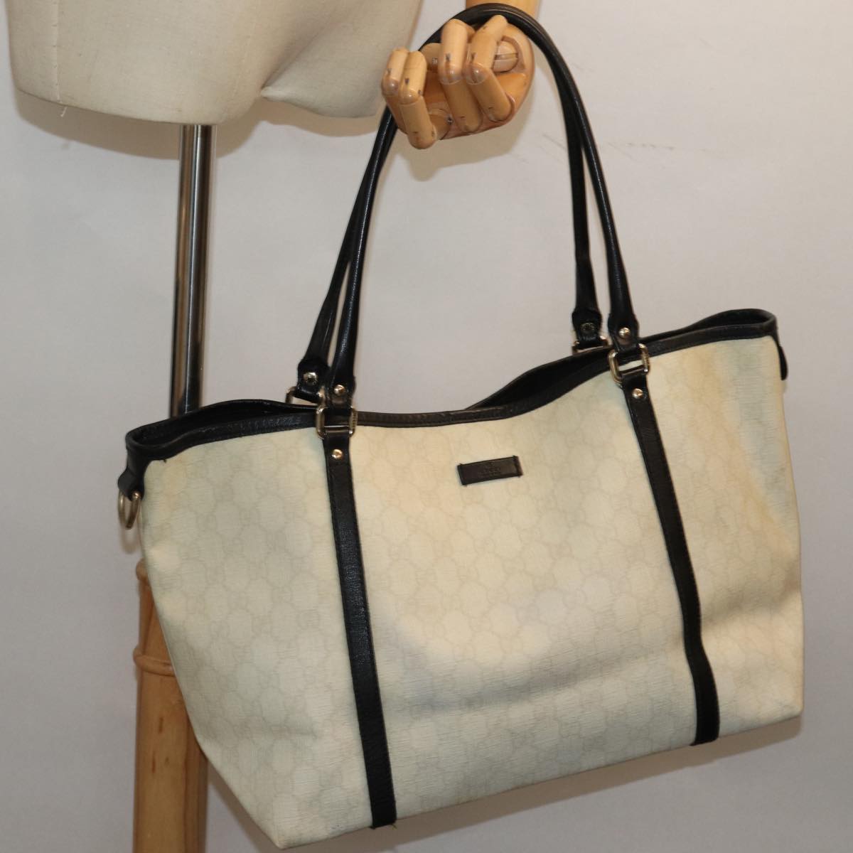 GUCCI GG Supreme Tote Bag PVC White 197953 ac3059