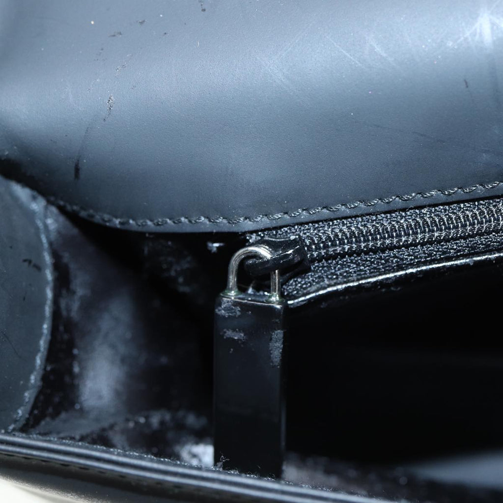 GUCCI Shoulder Bag Enamel Black 001 3064 002058 ac3140