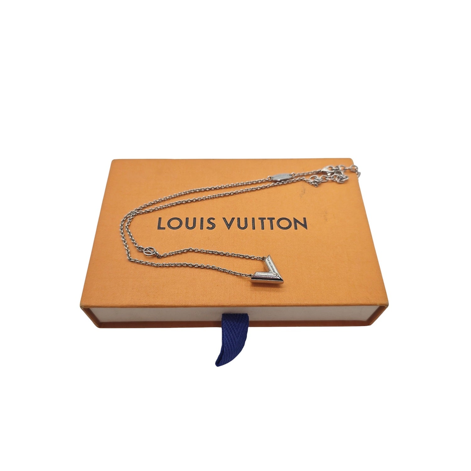 Louis Vuitton Essential V Supple Necklace