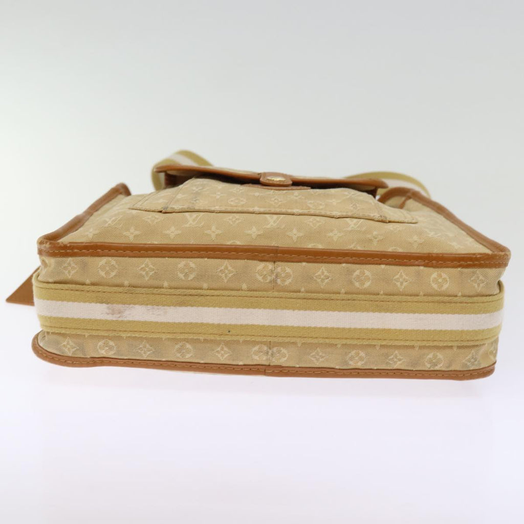 Louis Vuitton Mary Kate Shoulder Bag