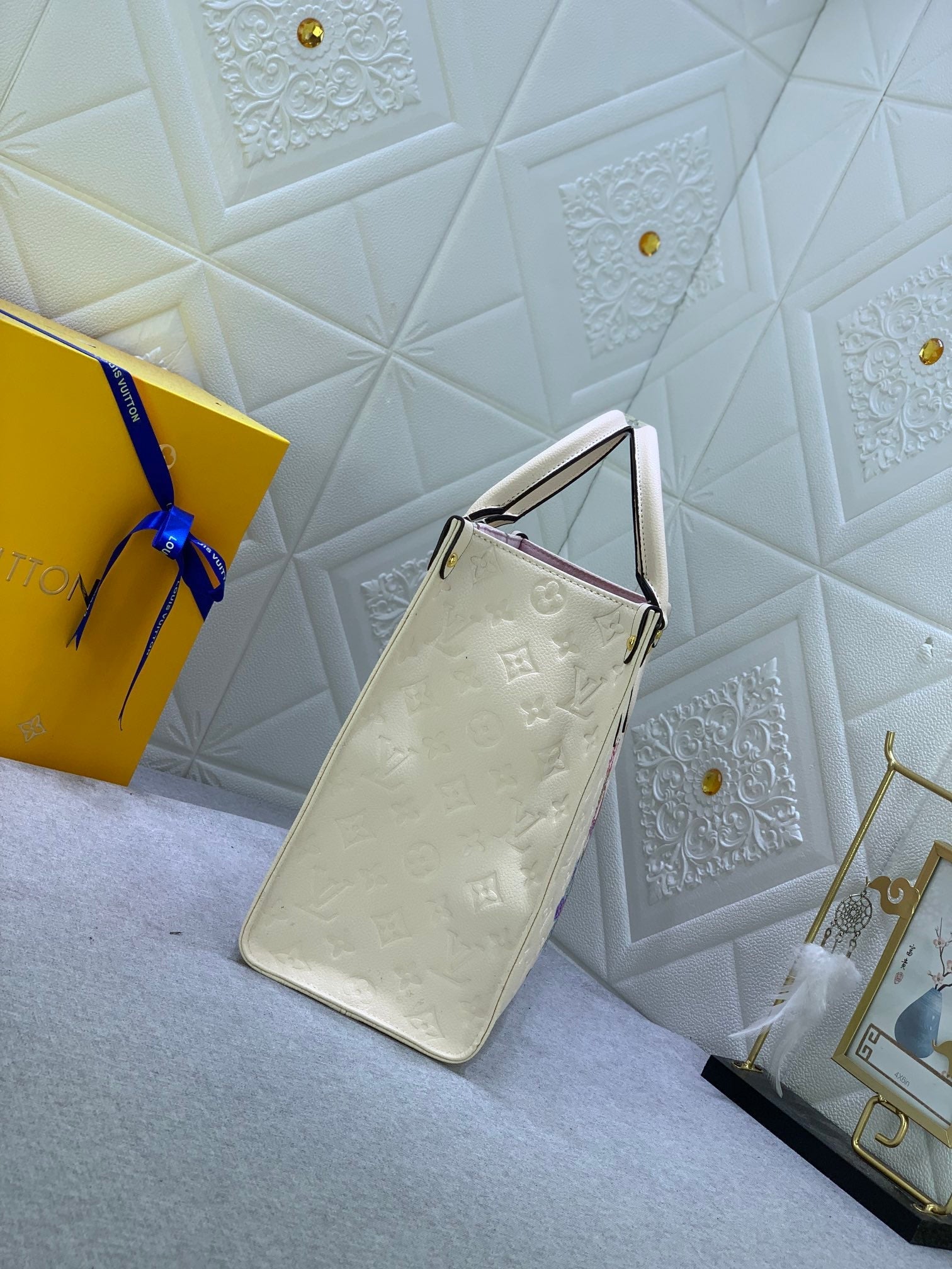 EN - Luxury Bags LUV 768