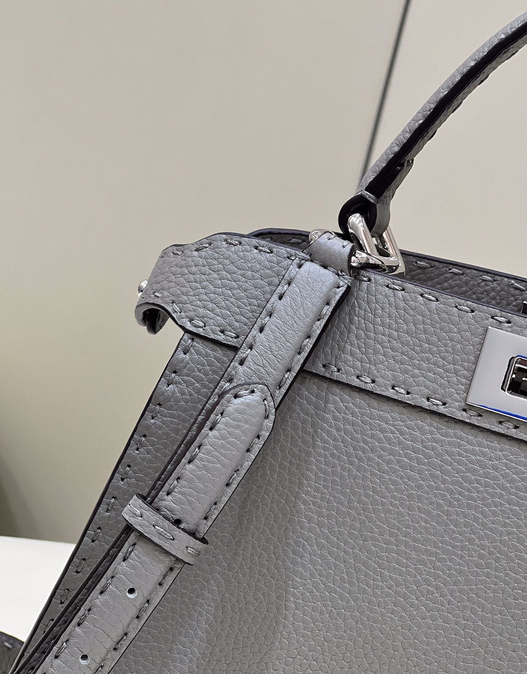 FI GlamI ISeeU MeGLAMIum Gray For Women, Handbags, Shoulder Bags 13.1in/33.5cm FF