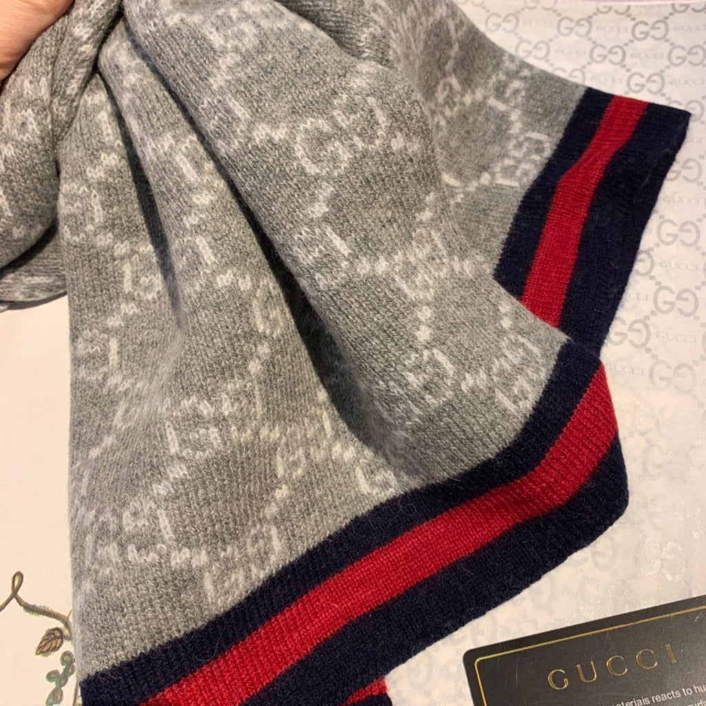 EN - Luxury GCI Scarf 008