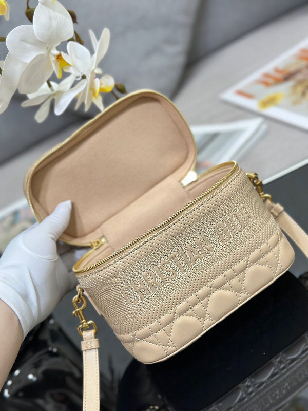 ELE - Dir Bags - 066