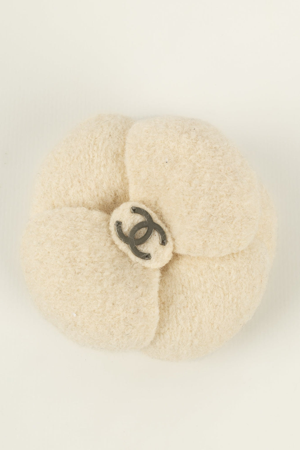 Broche camÃƒÆ’Ã‚Â©lia Chanel