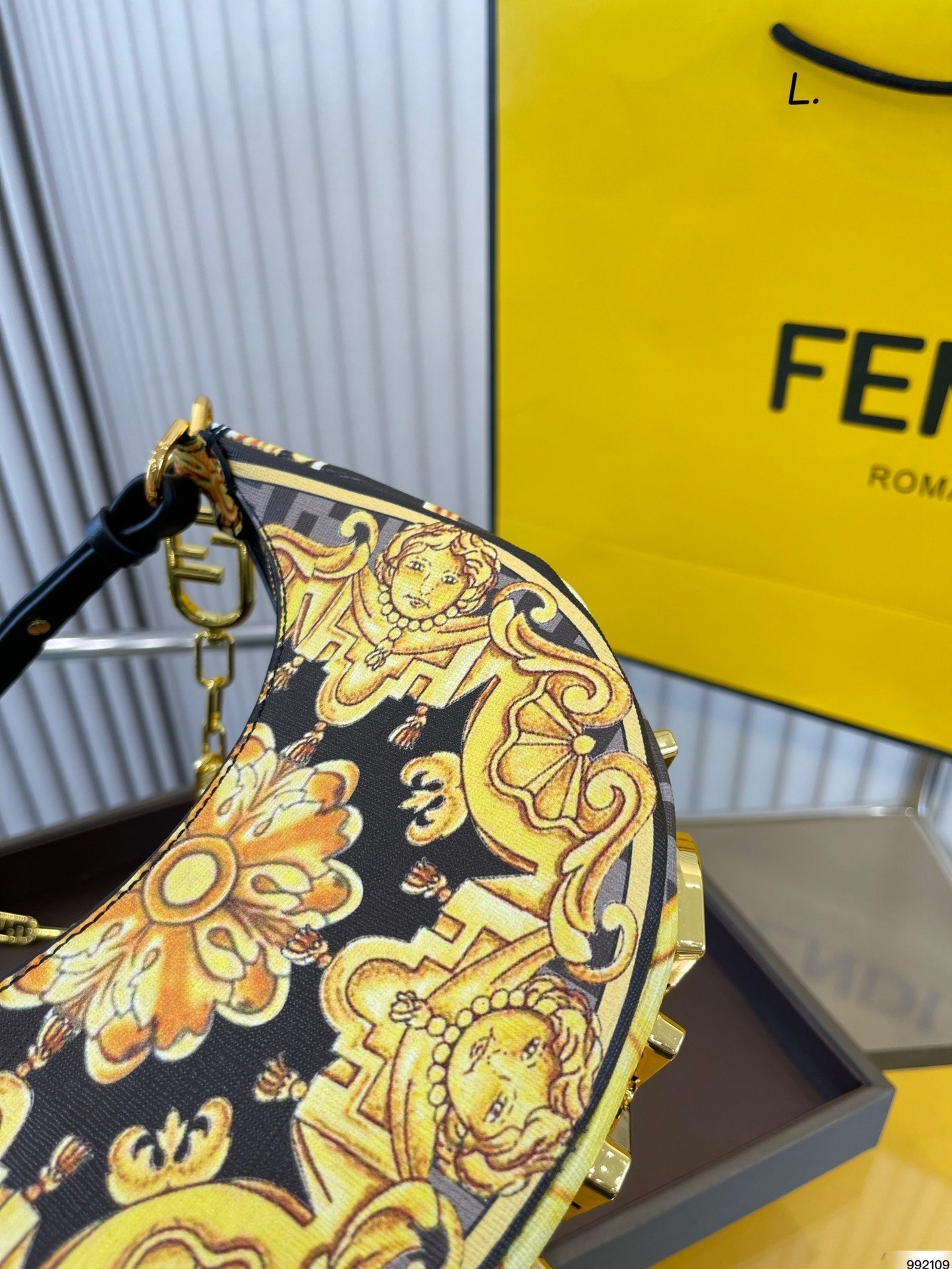 EN - Luxury Bags FEI 278