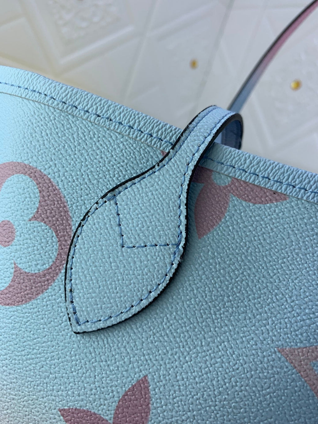 EN - New Bag LUV 651