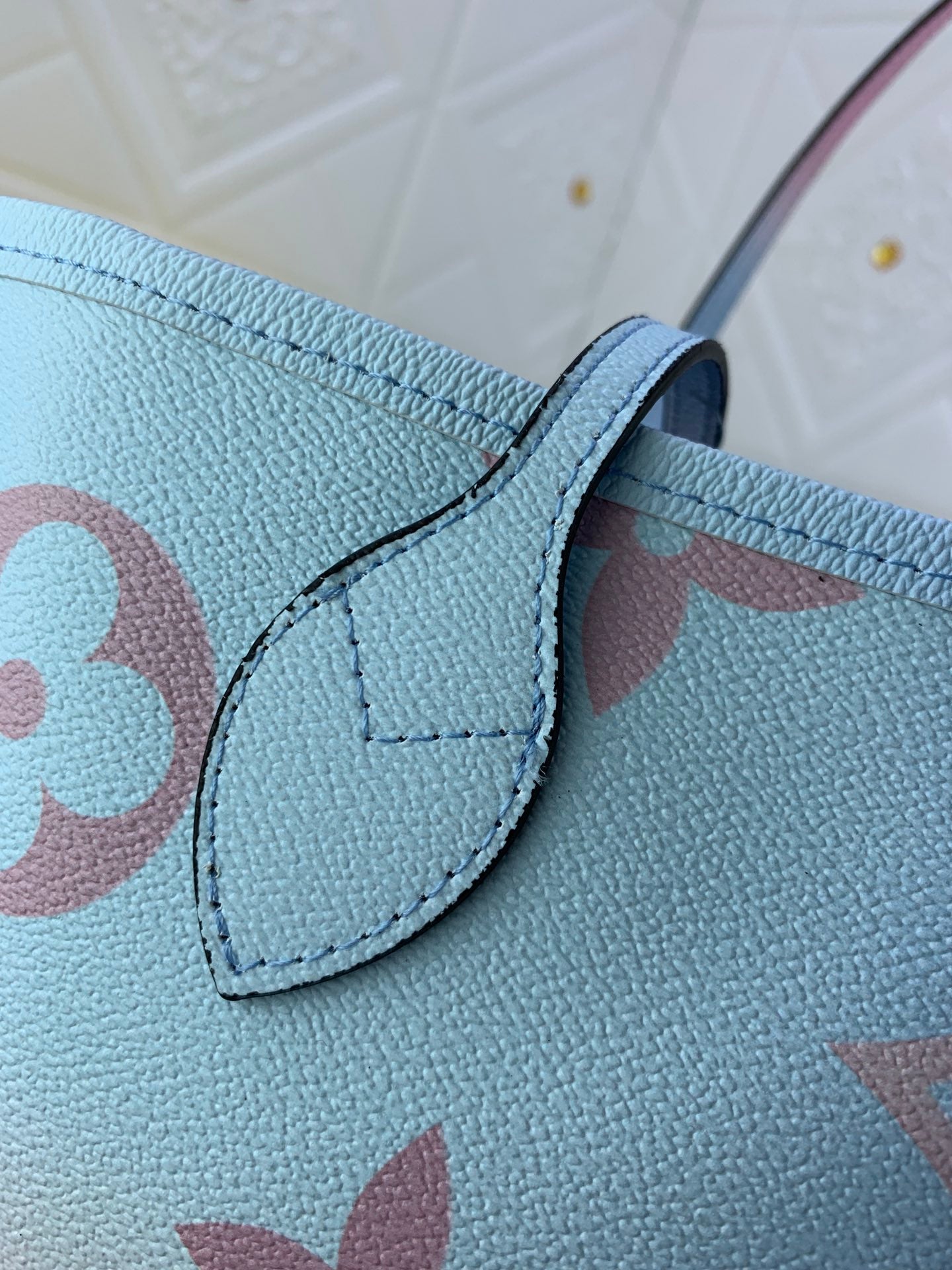 EN - New Bag LUV 651