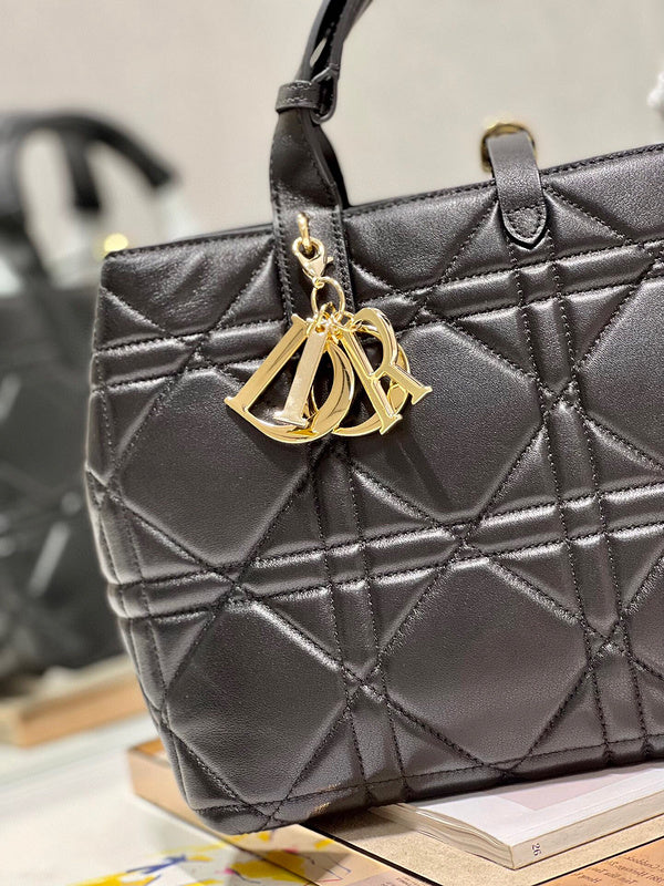 ELE - Dir Bags - 1595
