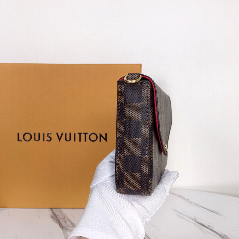 LOV2 Bags - Luxurious Bags  2605