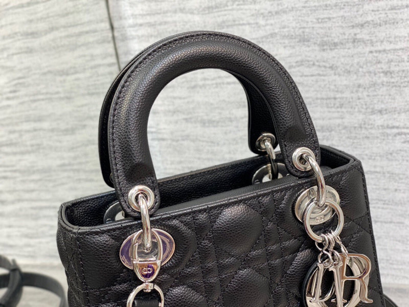 ELE - Dir Bags - 1752