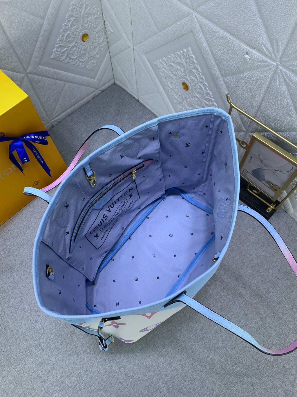 EN - New Bag LUV 651