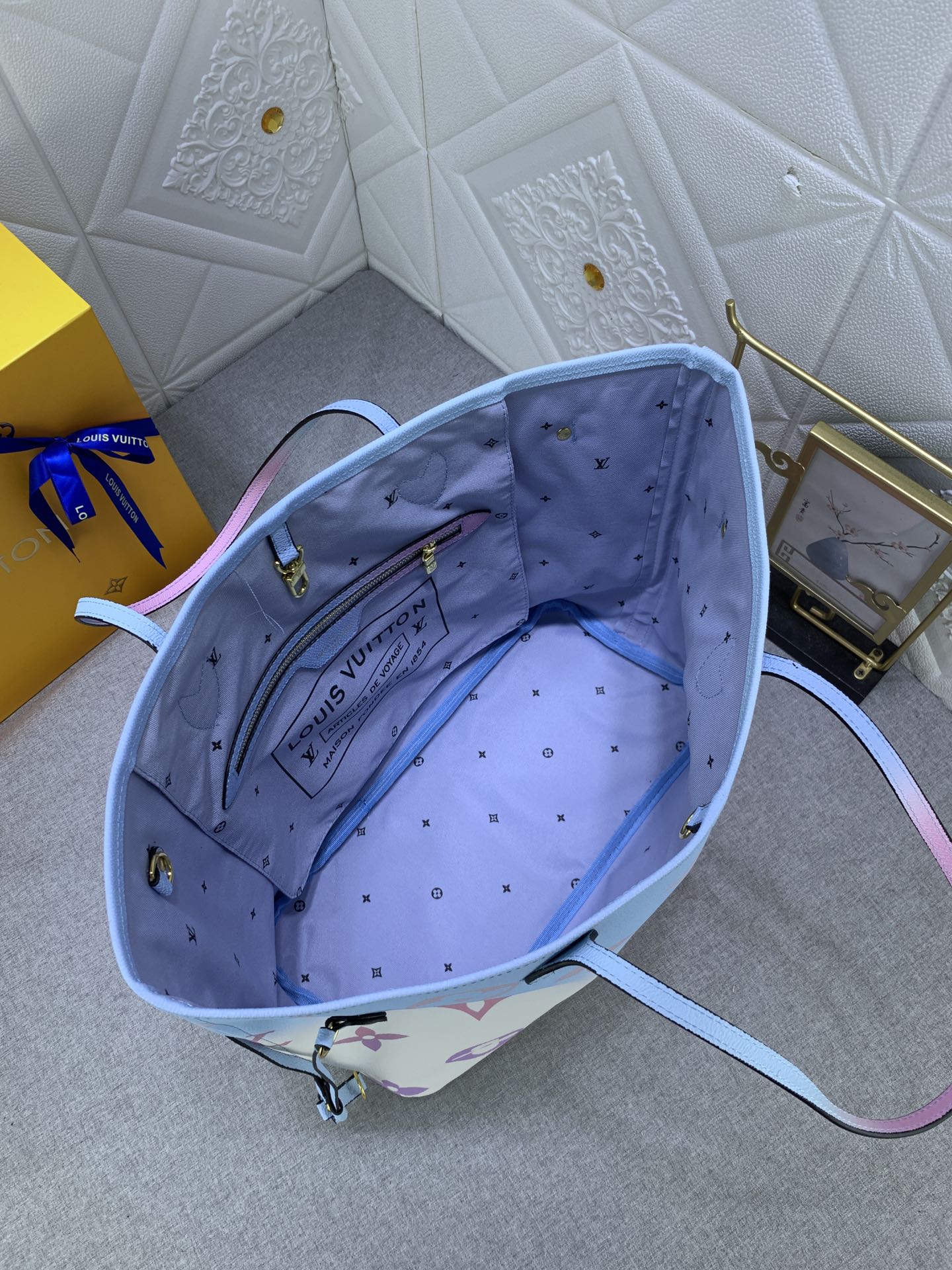 EN - New Bag LUV 651