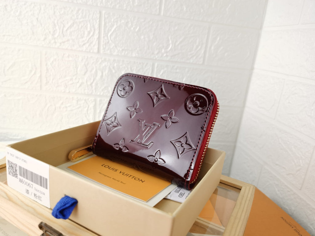 EN - New Arrival Wallet LUV 123