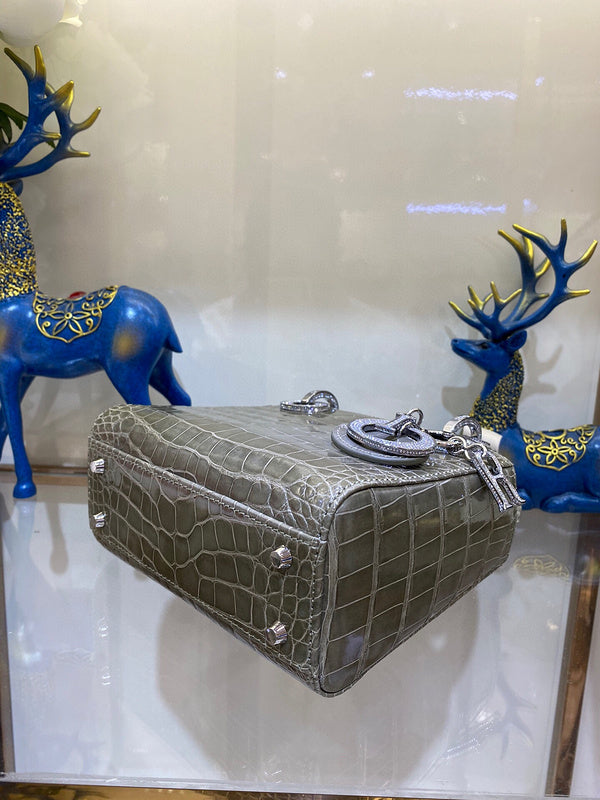 ELE - Dir Bags - 1833