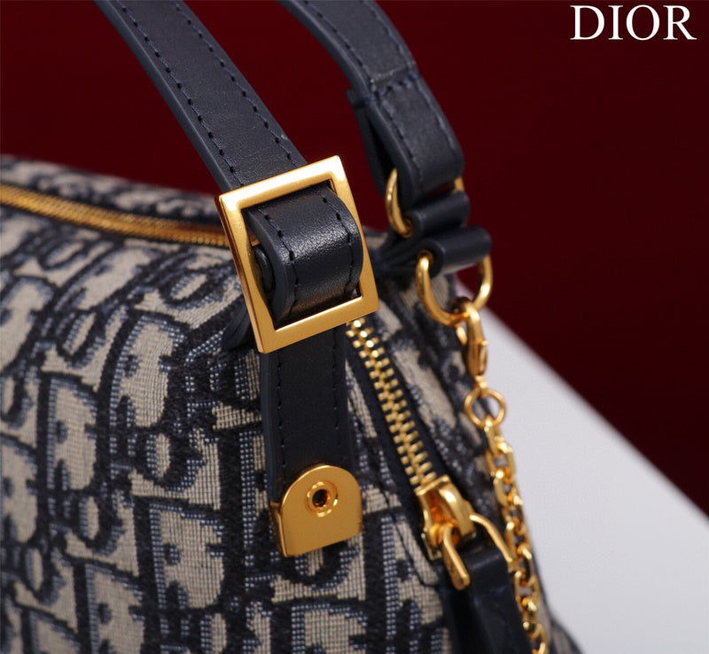 ELE - Dir Bags - 1704