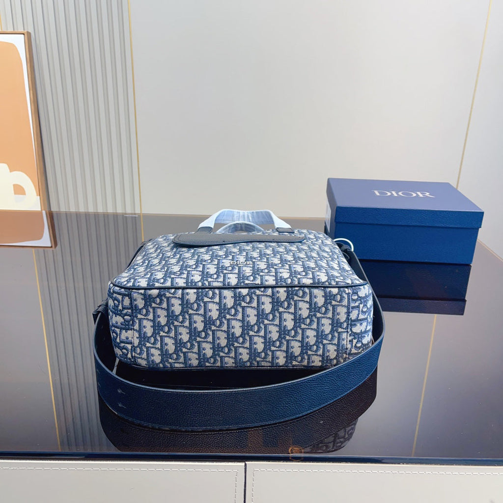 EN - Luxury Bags DIR 368