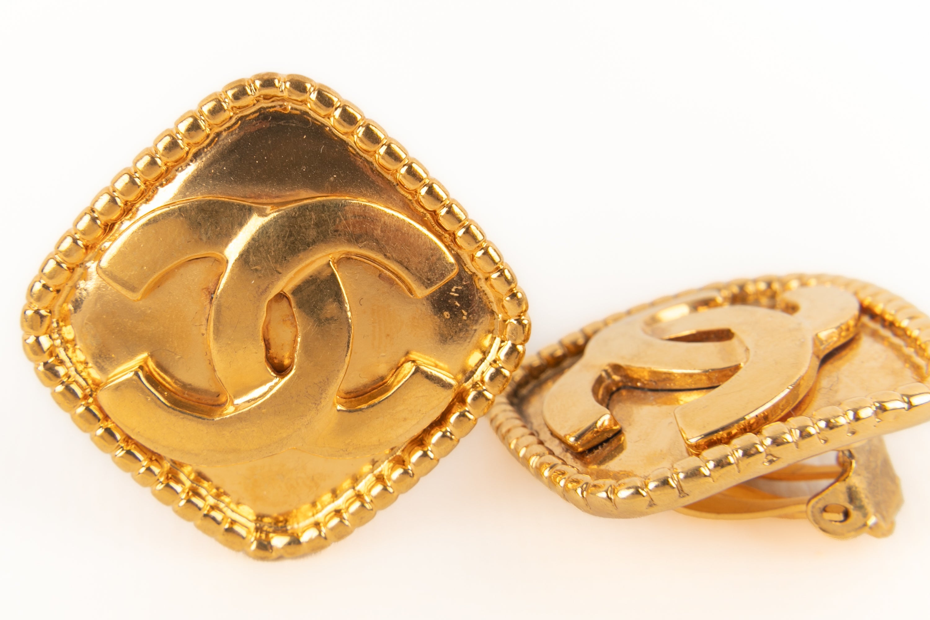 Boucles d'oreilles cc Chanel