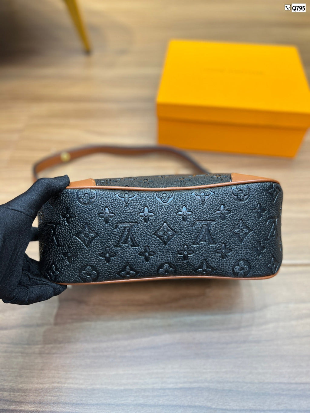 EN - New Lux Bags LUV 537