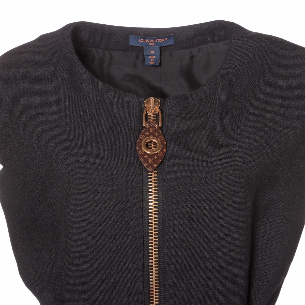 Louis Vuitton 23AW Wool  Silk One Earrings 34  Black XXL Detail Caped Dress Monogram RW232W