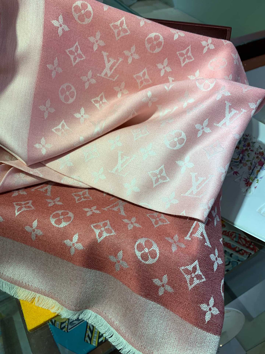 EN - Luxury LUV  Scarf 026