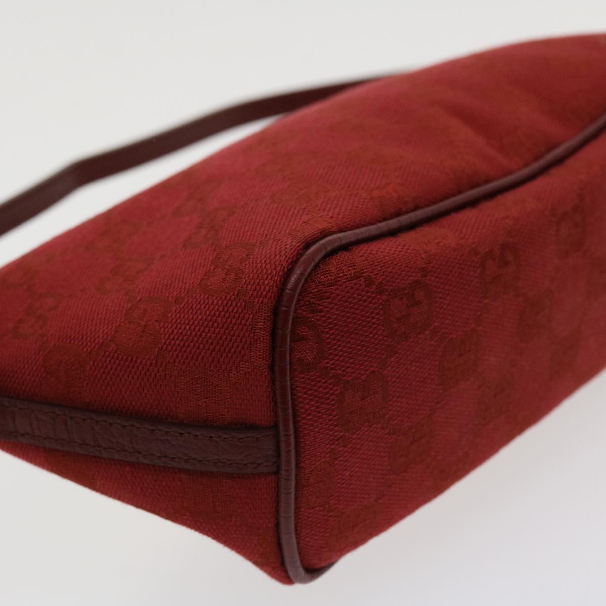 GUCCI GG Canvas Accessory Pouch Red 07198 am3657