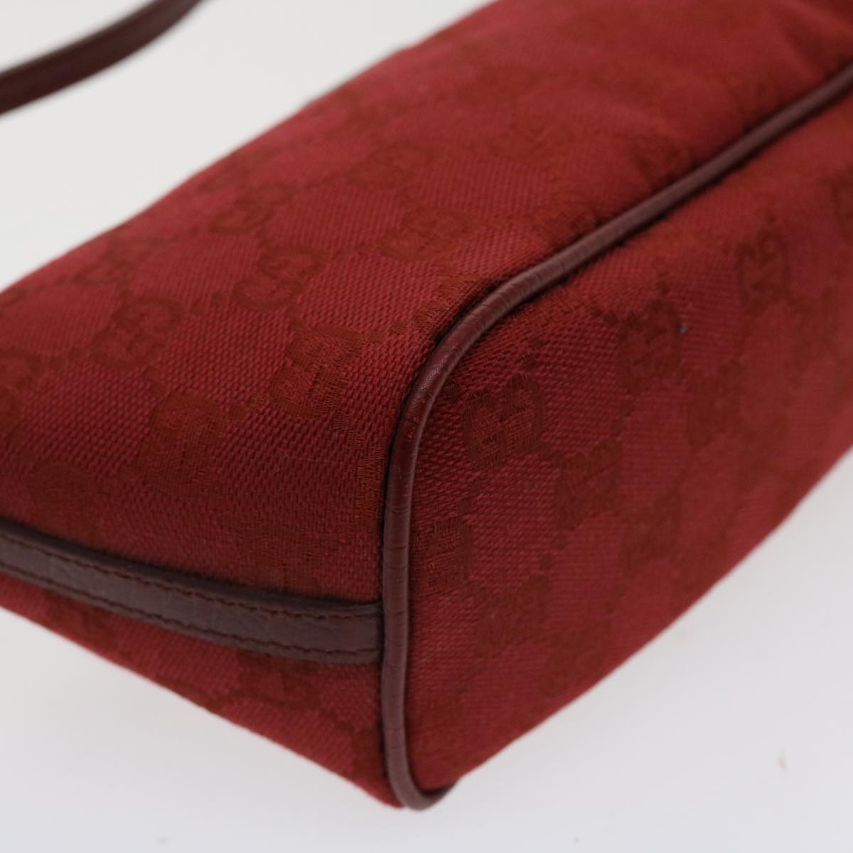 GUCCI GG Canvas Accessory Pouch Red 07198 am3657