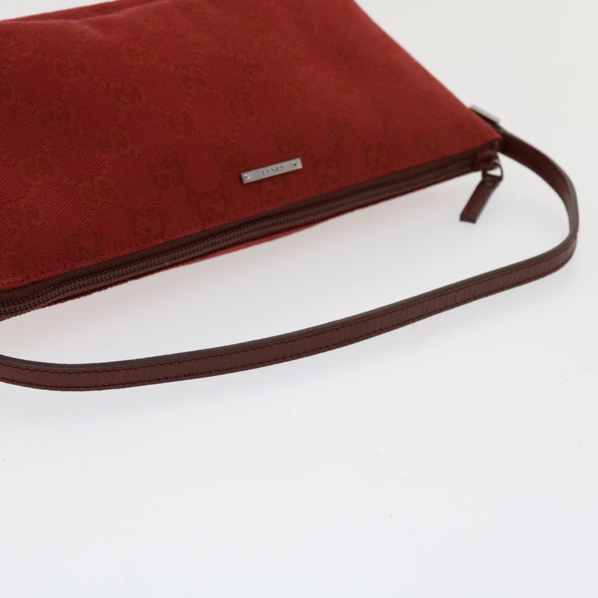 GUCCI GG Canvas Accessory Pouch Red 07198 am3657