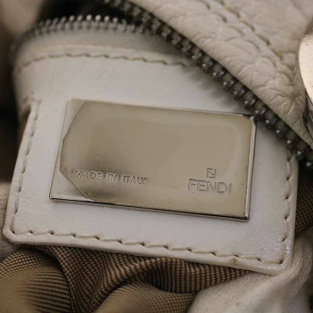 FENDI Shoulder Bag Leather White am4131