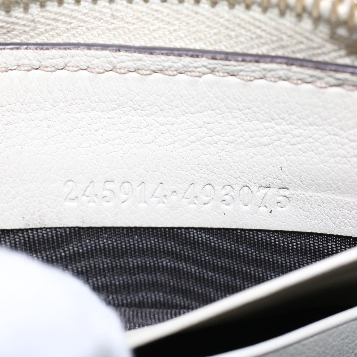 GUCCI GG Canvas Guccissima Long Wallet White 245914 am4402