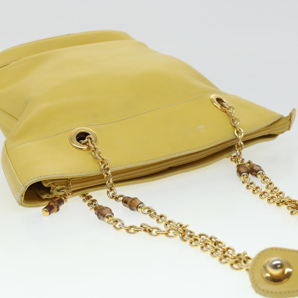 GUCCI Bamboo Chain Shoulder Bag Leather Yellow am4418