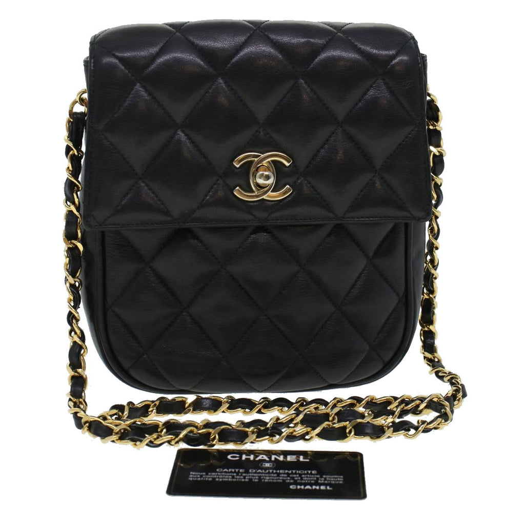 CHANEL Matelasse Turn Lock Chain Shoulder Bag Lamb Skin Black CC am4542