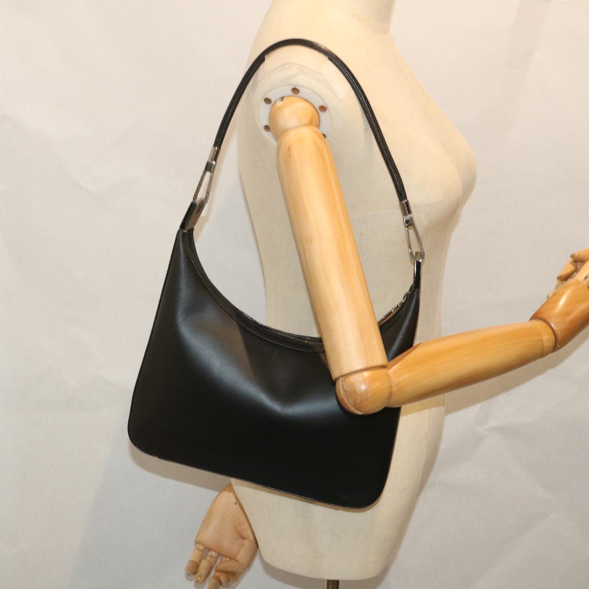 GUCCI Shoulder Bag Leather Black 001 3812 am5115