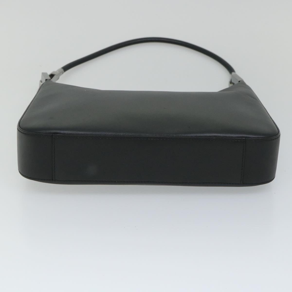 GUCCI Shoulder Bag Leather Black 001 3812 am5115