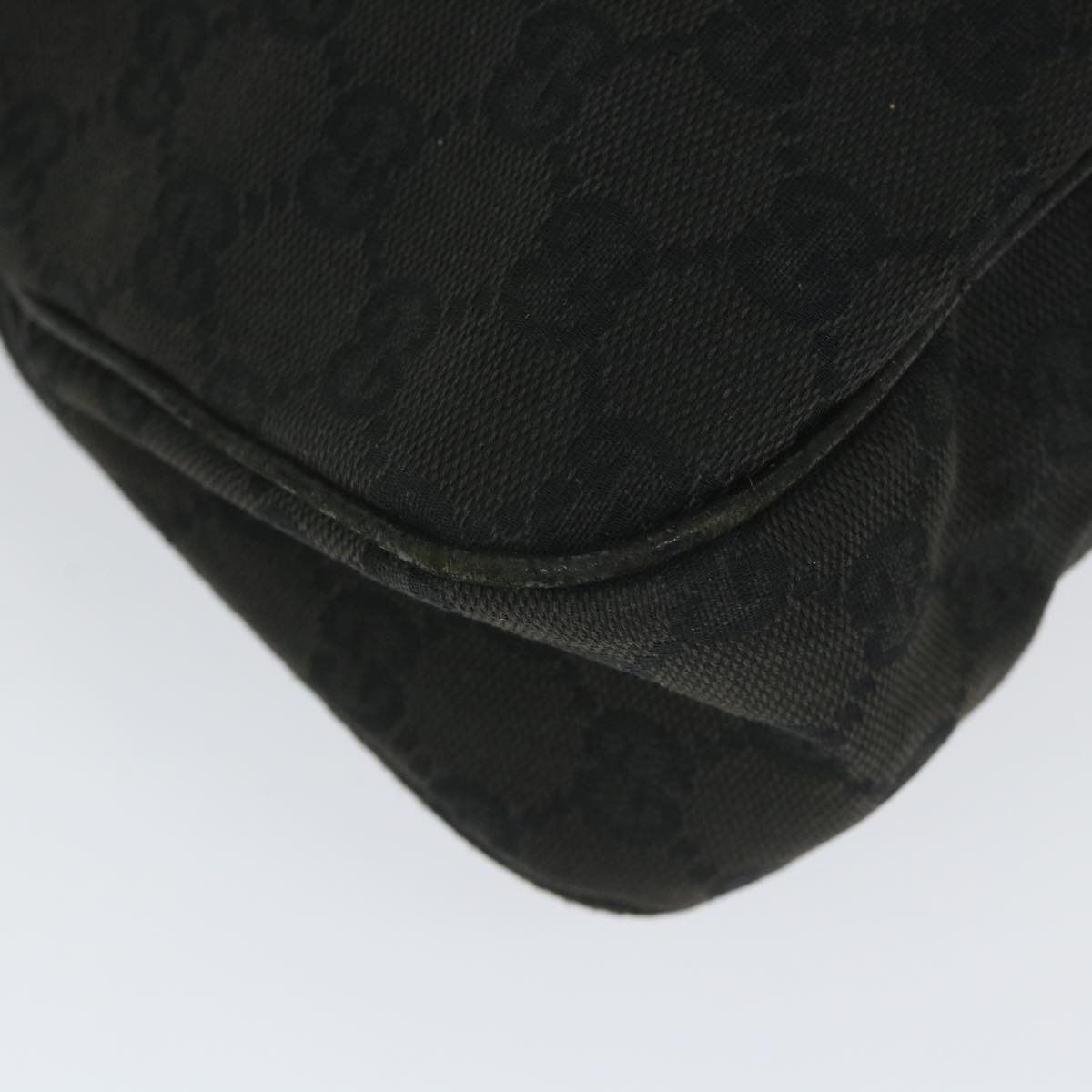 GUCCI GG Canvas Shoulder Bag Black 1210232 am5135