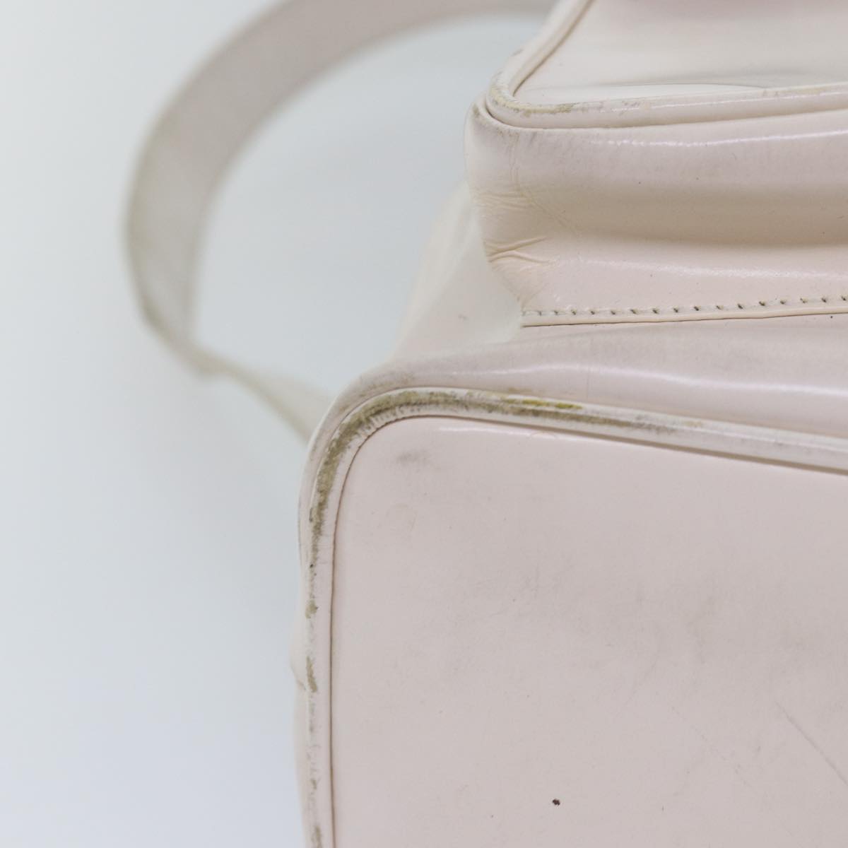 GUCCI Bamboo Hand Bag Patent leather White 003 2058 0016 5 am6347