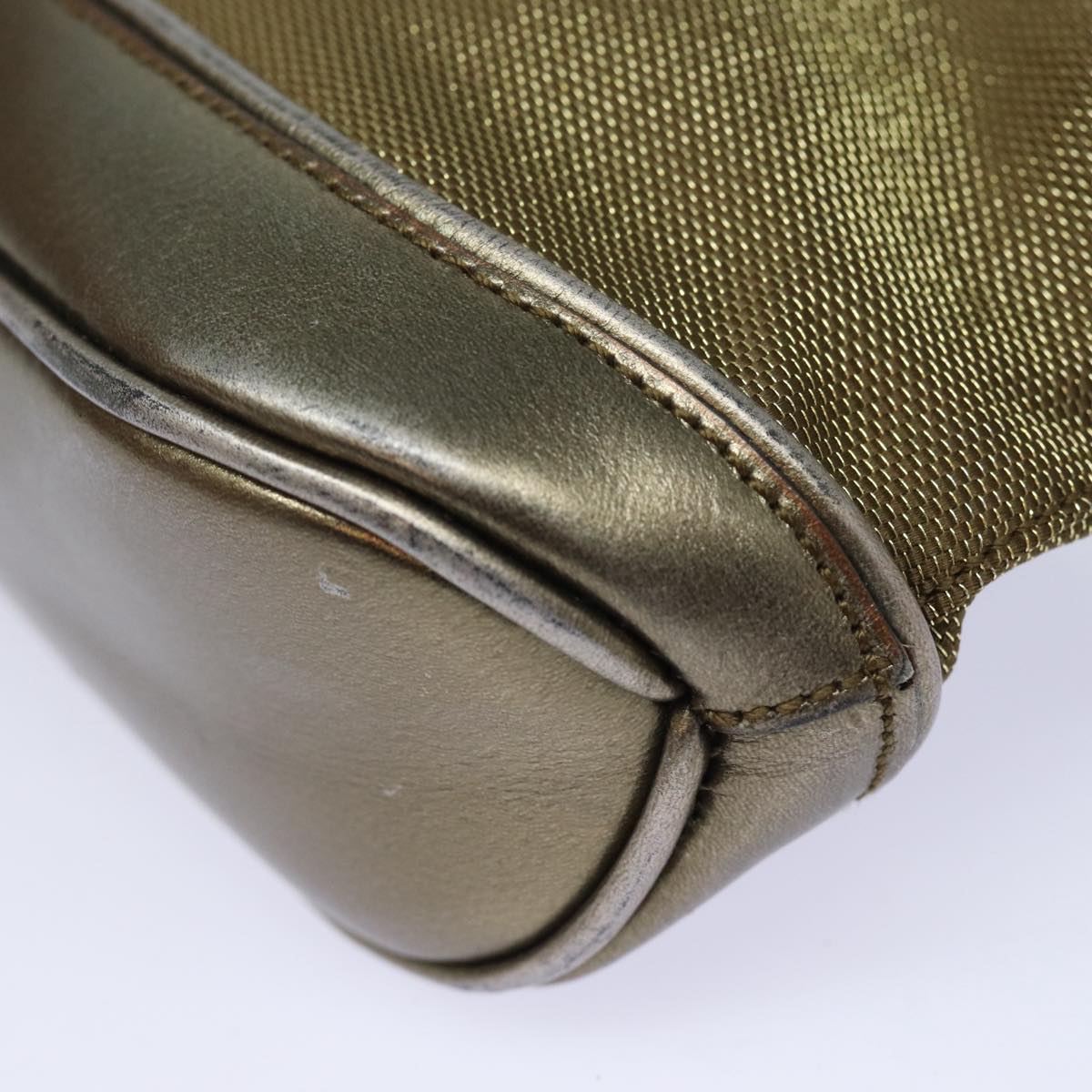 GUCCI Accessory Pouch Gold Tone am6581