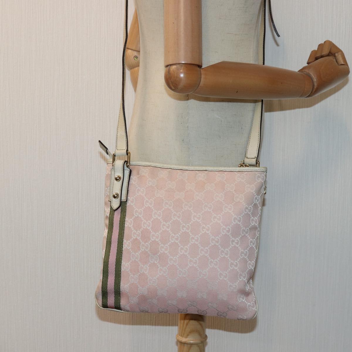 GUCCI GG Canvas Sherry Line Shoulder Bag Pink Gold khaki 144388 am6743