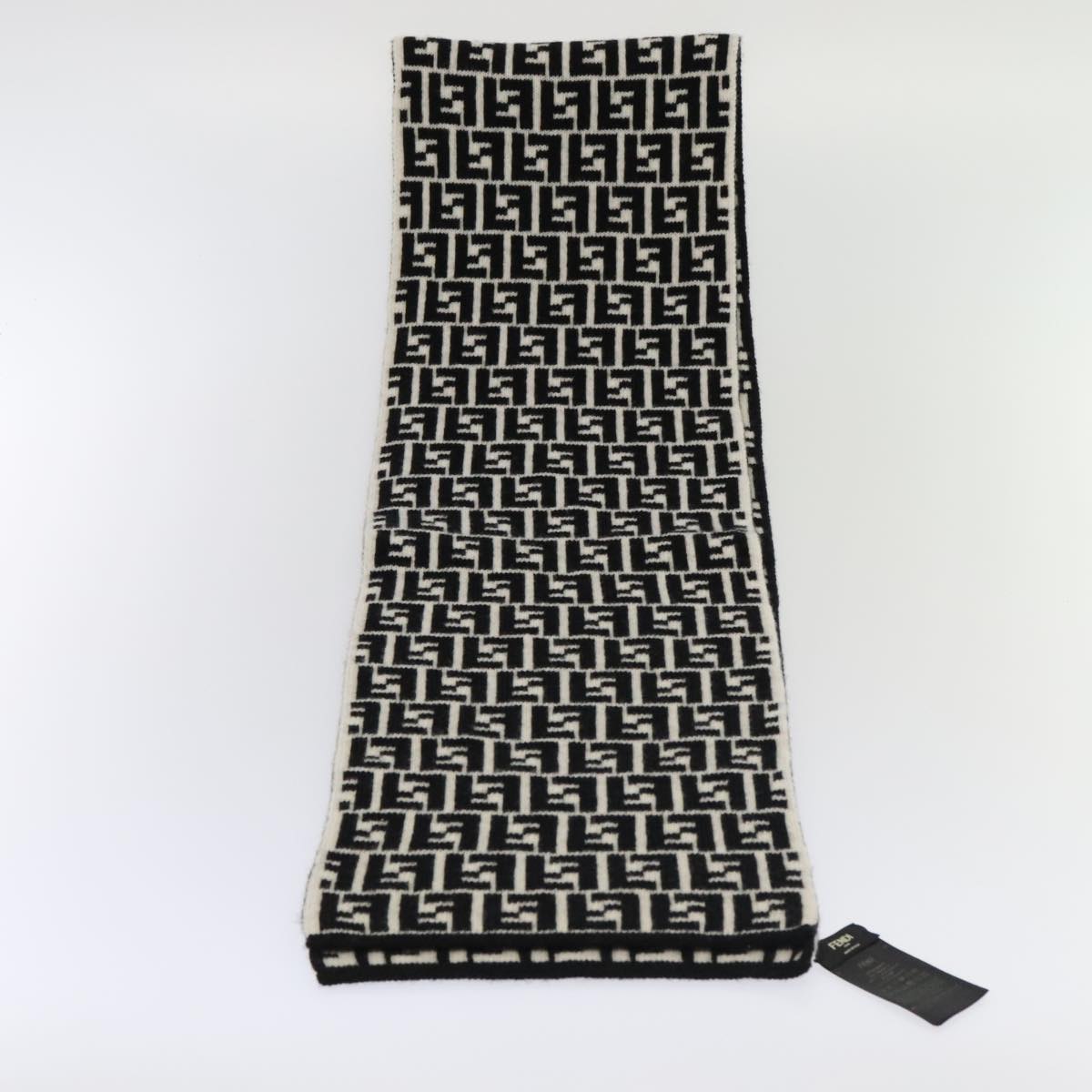 FENDI Zucca Canvas Scarf Wool Black am6975