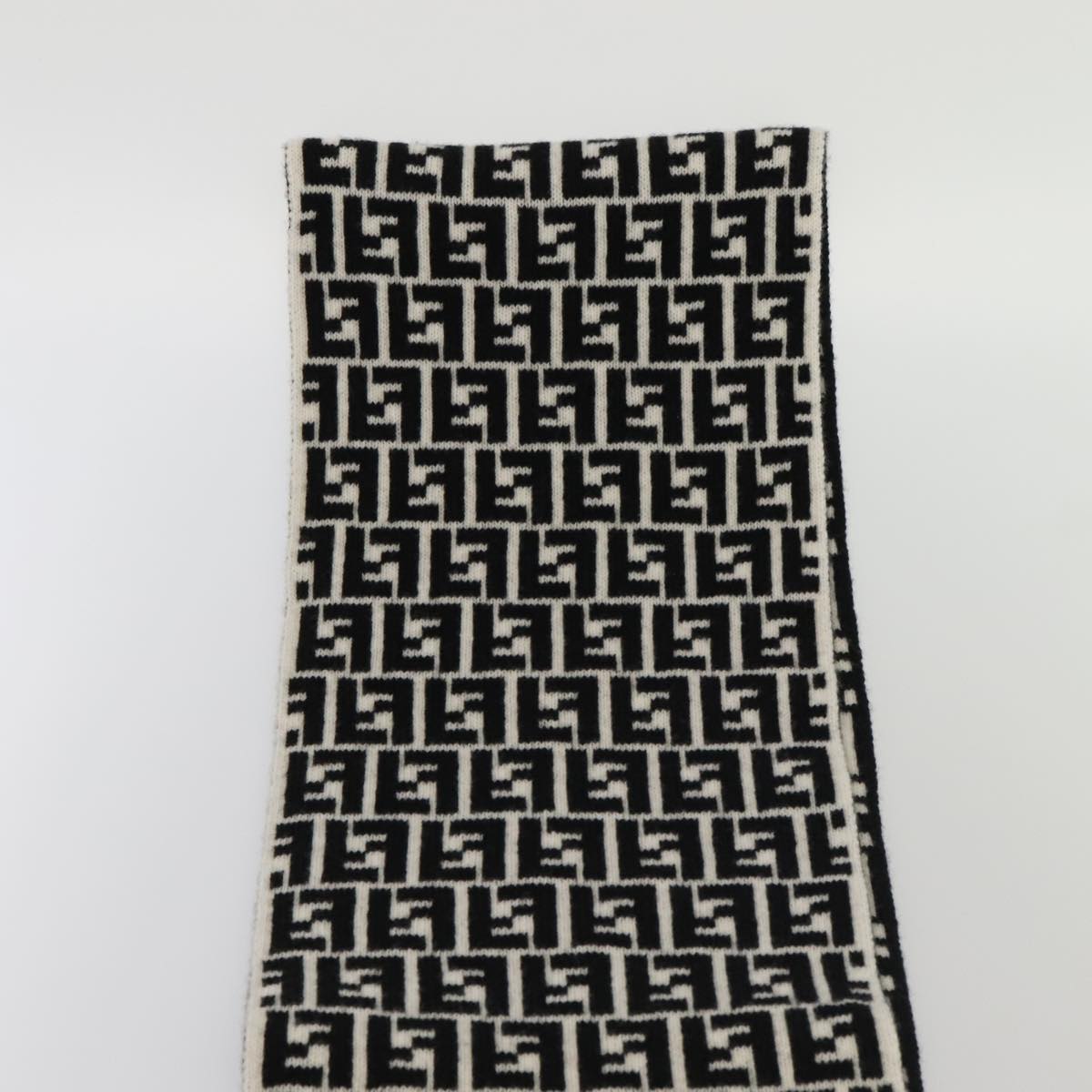 FENDI Zucca Canvas Scarf Wool Black am6975