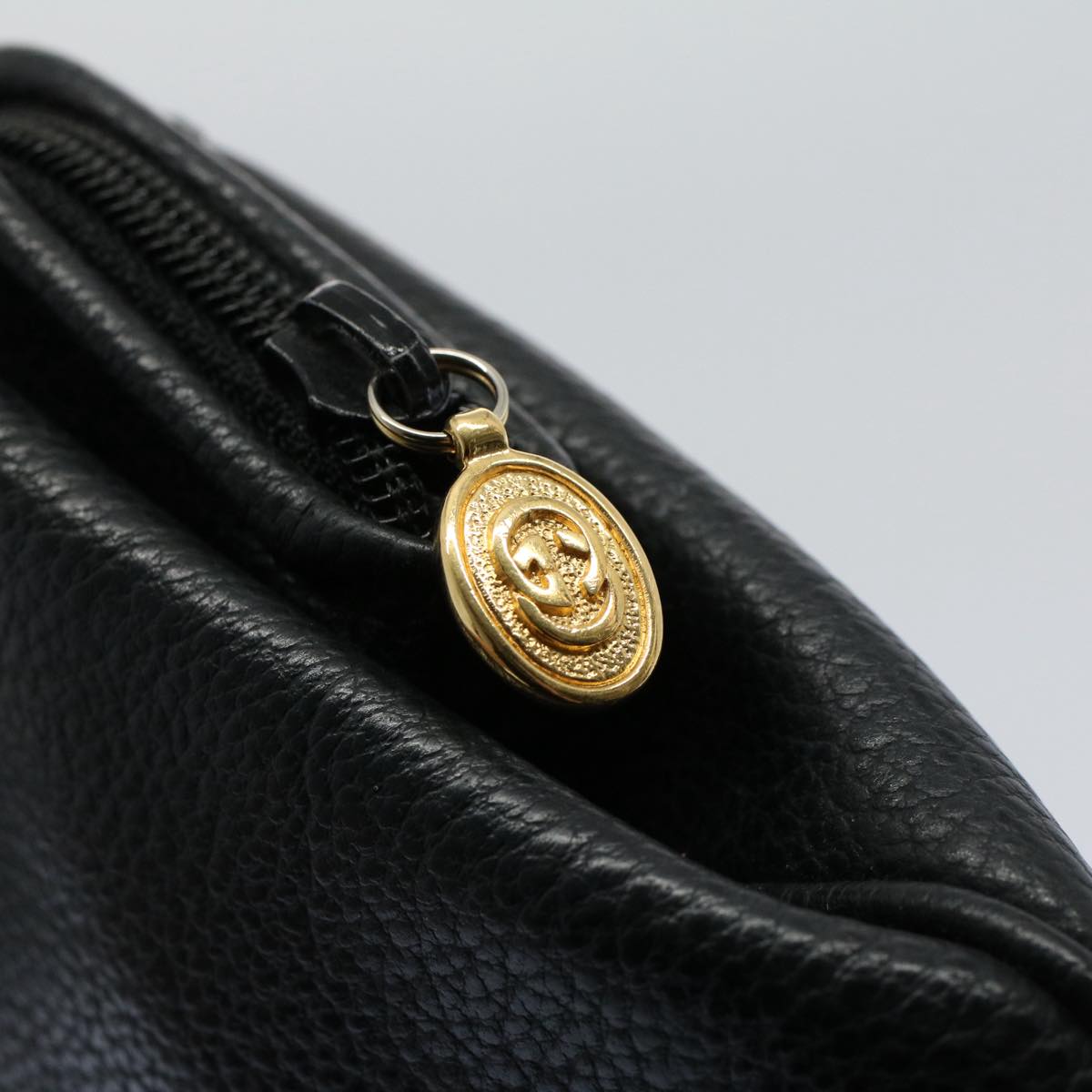 GUCCI Pouch Leather Black ar10176