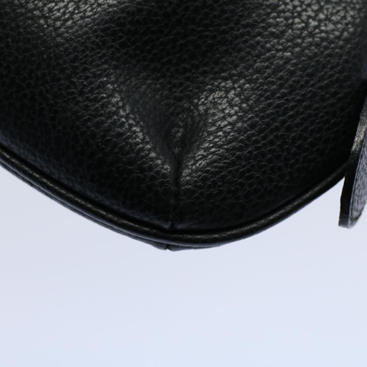 GUCCI Pouch Leather Black ar10176