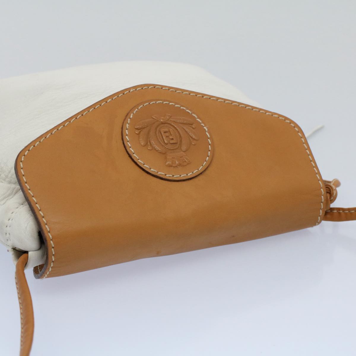 FENDI Shoulder Bag Leather White ar10303