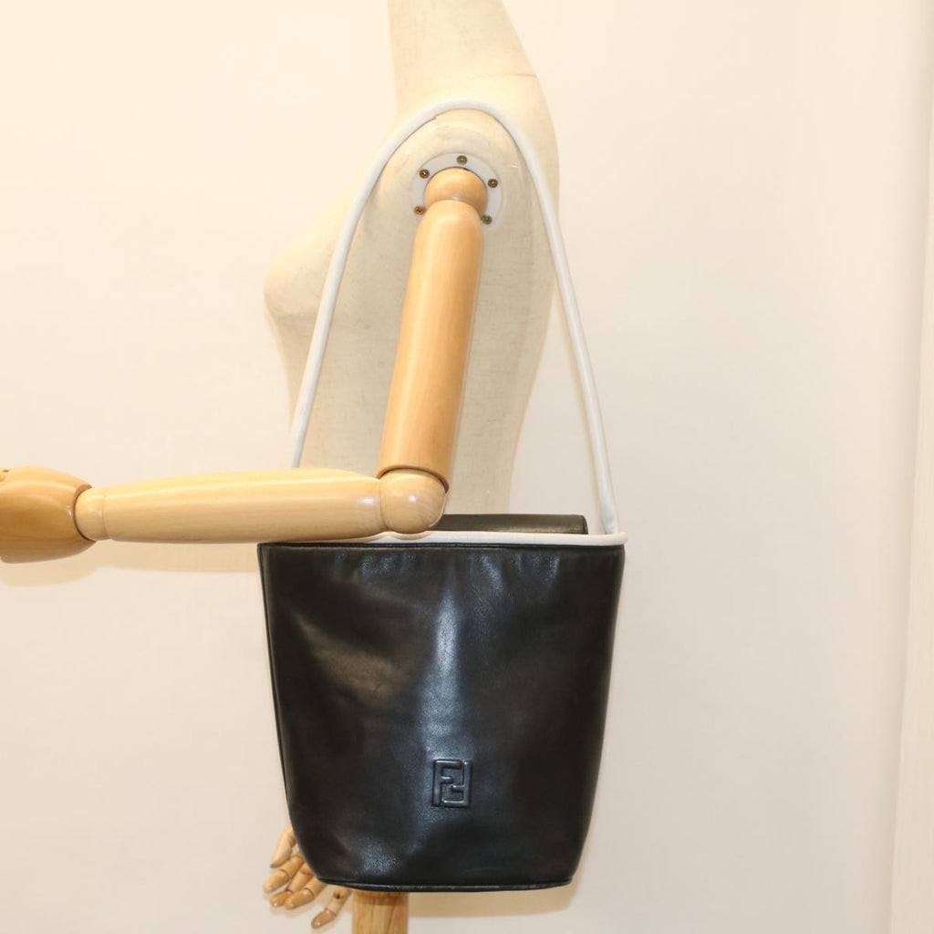 FENDI Shoulder Bag Leather Black ar10320