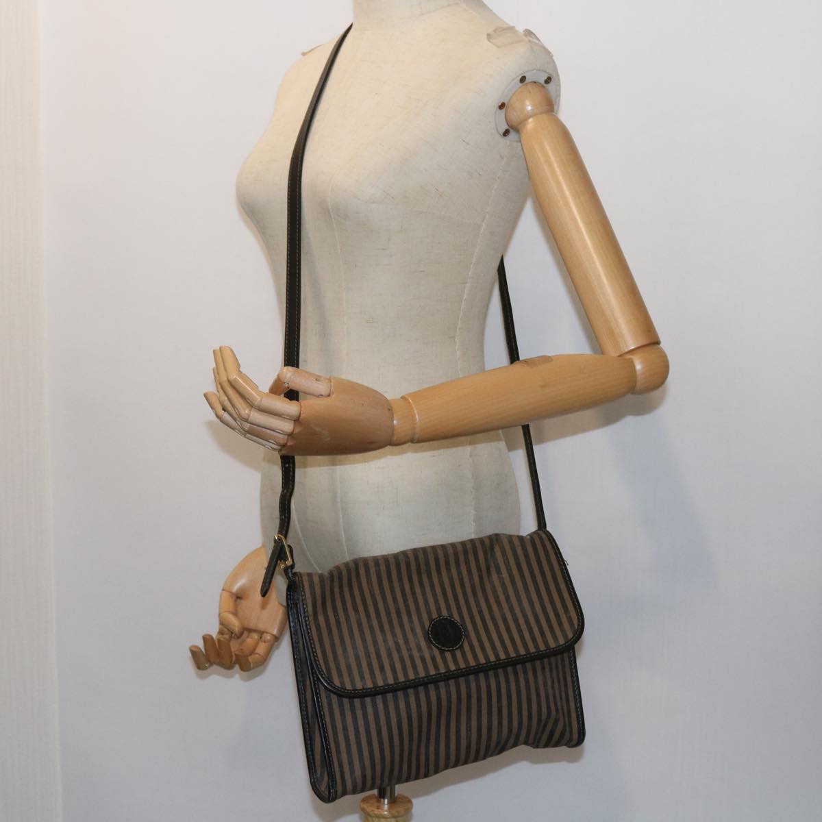 FENDI Pecan Canvas Shoulder Bag Brown ar10375B