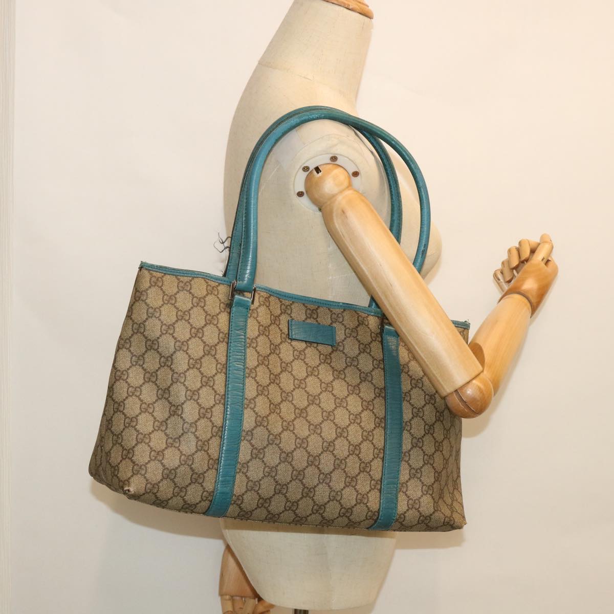 GUCCI GG Supreme Tote Bag PVC Leather Beige 114595 ar10426