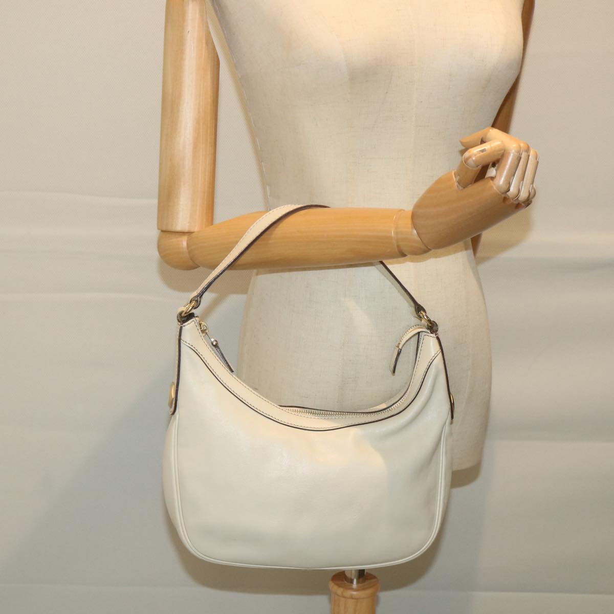 GUCCI Shoulder Bag Leather White 154395 ar10476
